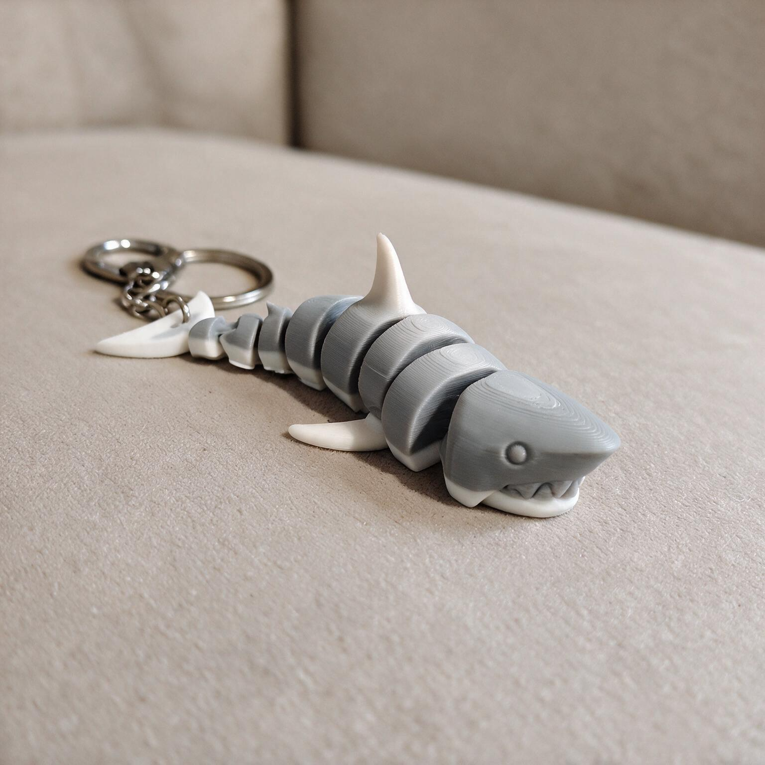 Flexi-Shark Fidget Keychain - Image 4